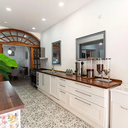 Gasthuis 2 At Palazzo Seraphim Boutique Living In St Julians 3*