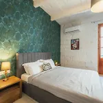 2 At Palazzo Seraphim Boutique Living In St Julians Gasthof San Ġiljan