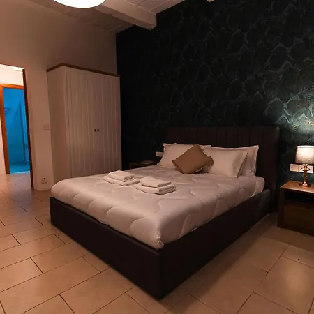 2 At Palazzo Seraphim Boutique Living In St Julians 3* St. Julian's