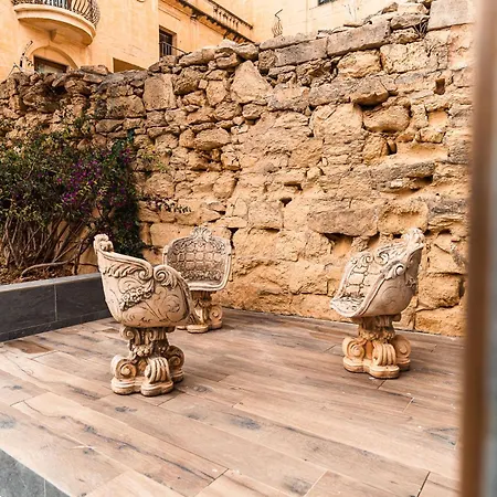 2 At Palazzo Seraphim Boutique Living In St Julians 3*