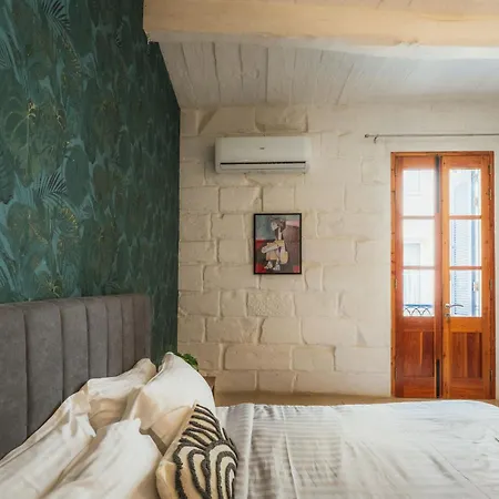 2 At Palazzo Seraphim Boutique Living In St Julians Saint Julian's