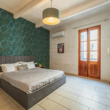 2 At Palazzo Seraphim Boutique Living In St Julians St. Julian's
