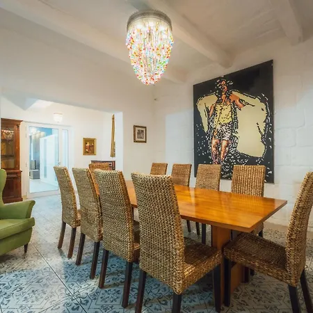 2 At Palazzo Seraphim Boutique Living In St Julians Affittacamere 3*