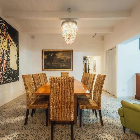 Gasthof 2 At Palazzo Seraphim Boutique Living In St Julians San Ġiljan