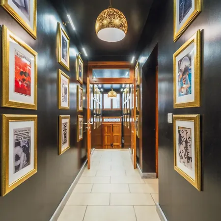 Affittacamere 2 At Palazzo Seraphim Boutique Living In St Julians 3*