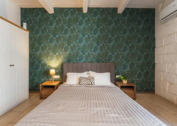 2 At Palazzo Seraphim Boutique Living In St Julians