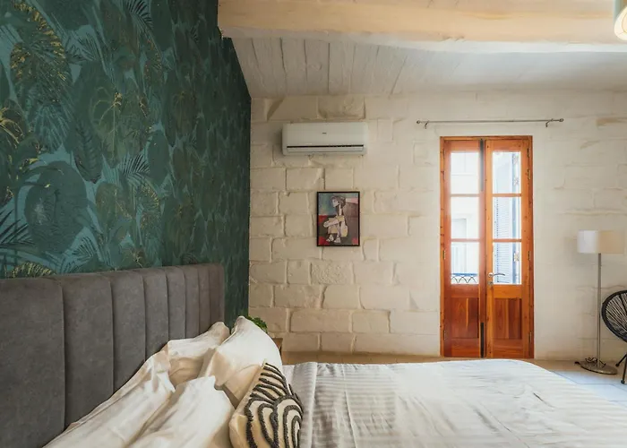 2 At Palazzo Seraphim Boutique Living In St Julians Saint Julian's