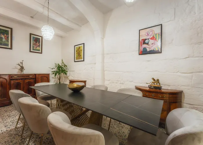 2 At Palazzo Seraphim Boutique Living In St Julians Saint Julian's