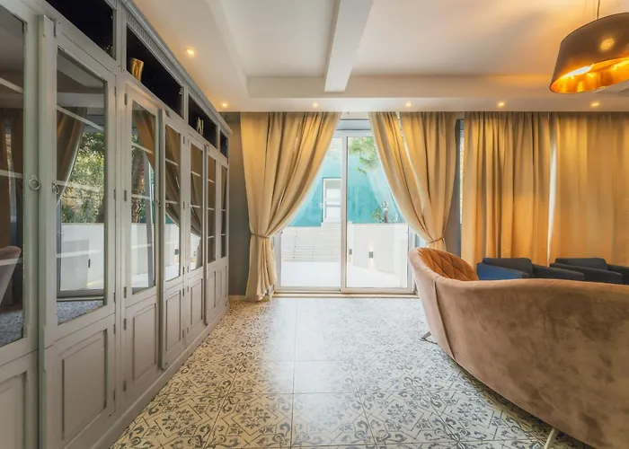 2 At Palazzo Seraphim Boutique Living In St Julians 3*