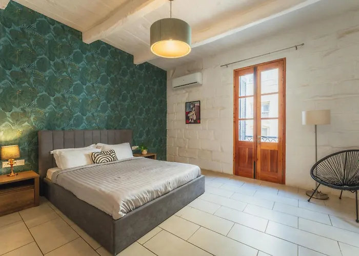 2 At Palazzo Seraphim Boutique Living In St Julians Saint Julian's
