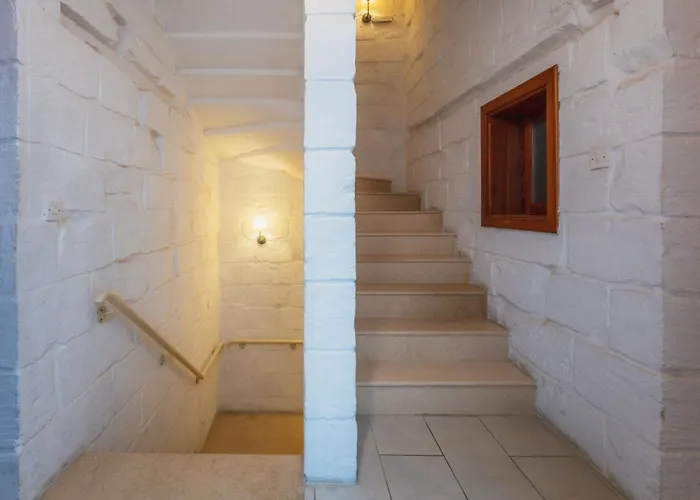 2 At Palazzo Seraphim Boutique Living In St Julians 3*