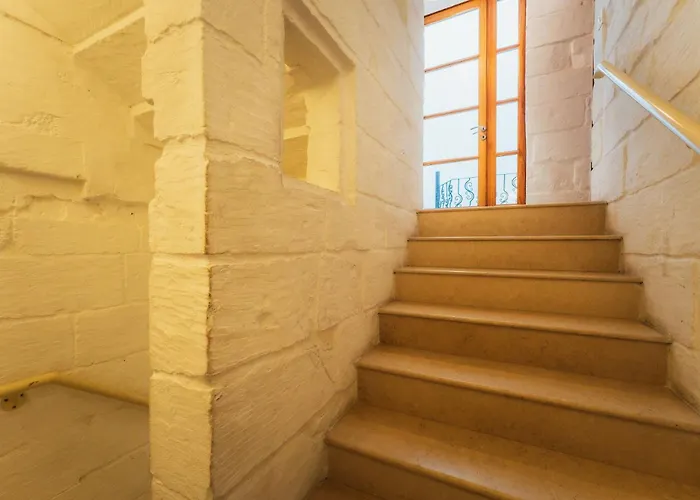 2 At Palazzo Seraphim Boutique Living In St Julians Konukevi Saint Julian's